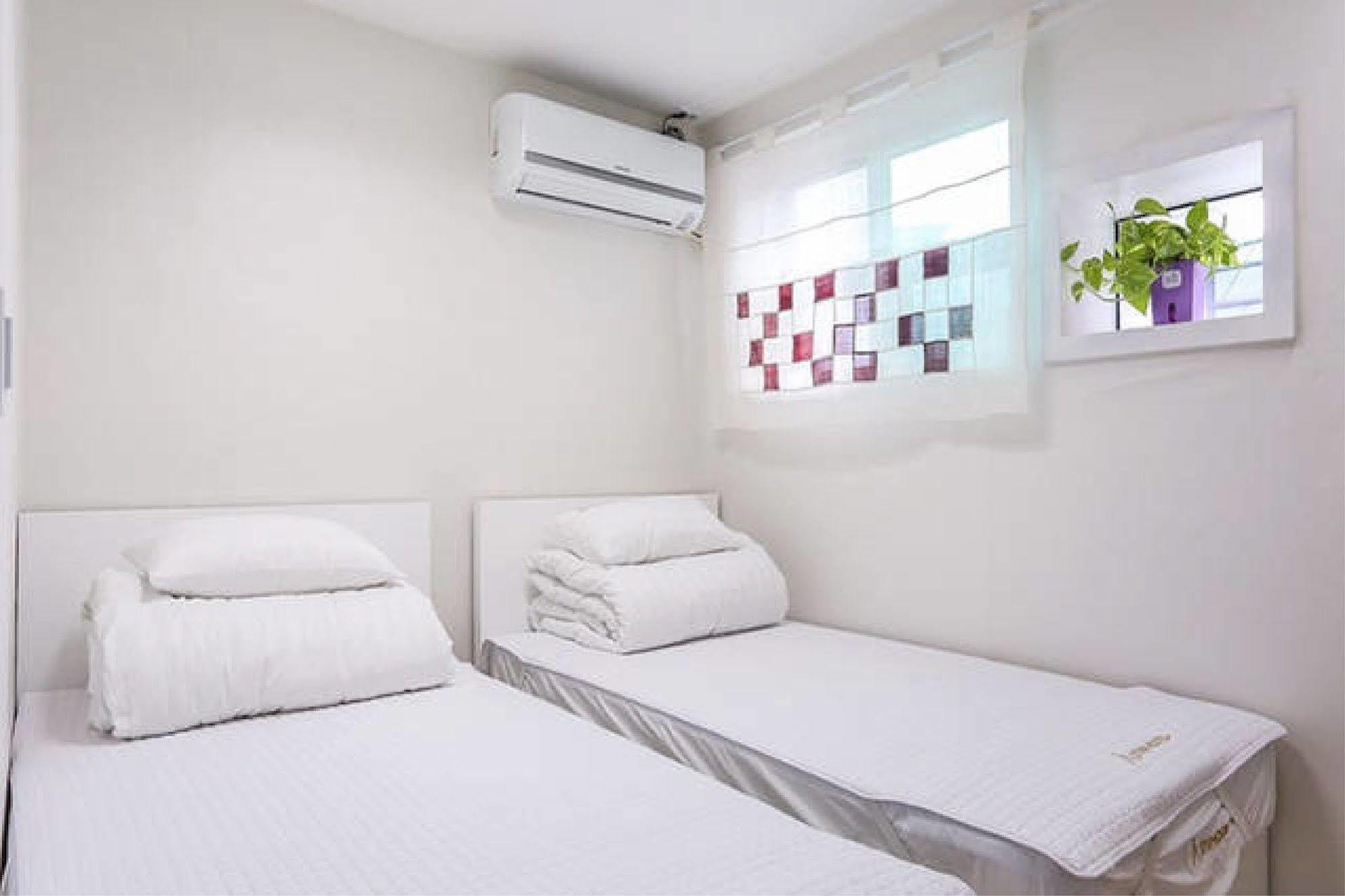 Starhostel Dongdaemun Suite Seoul Exterior foto