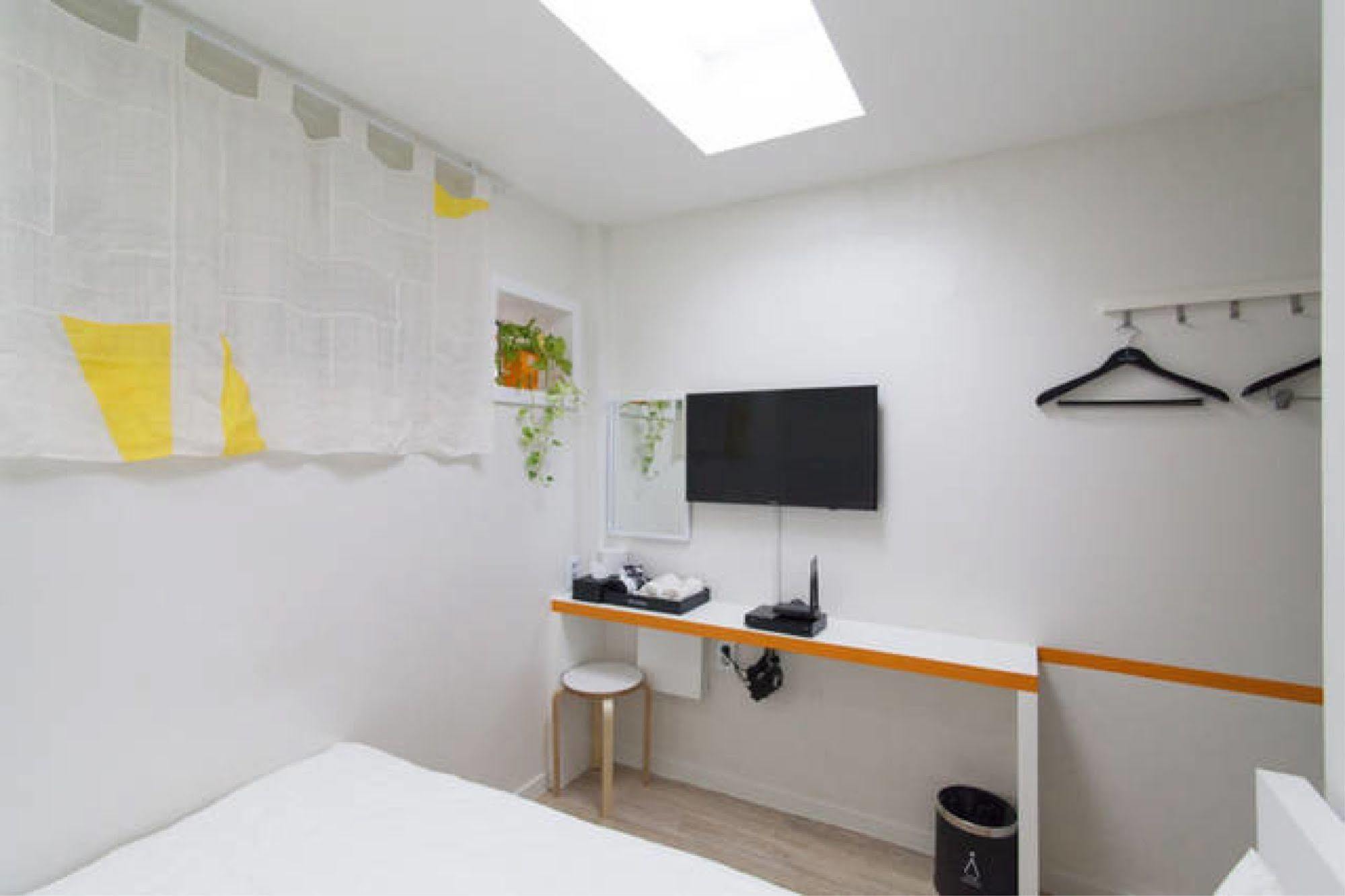 Starhostel Dongdaemun Suite Seoul Exterior foto