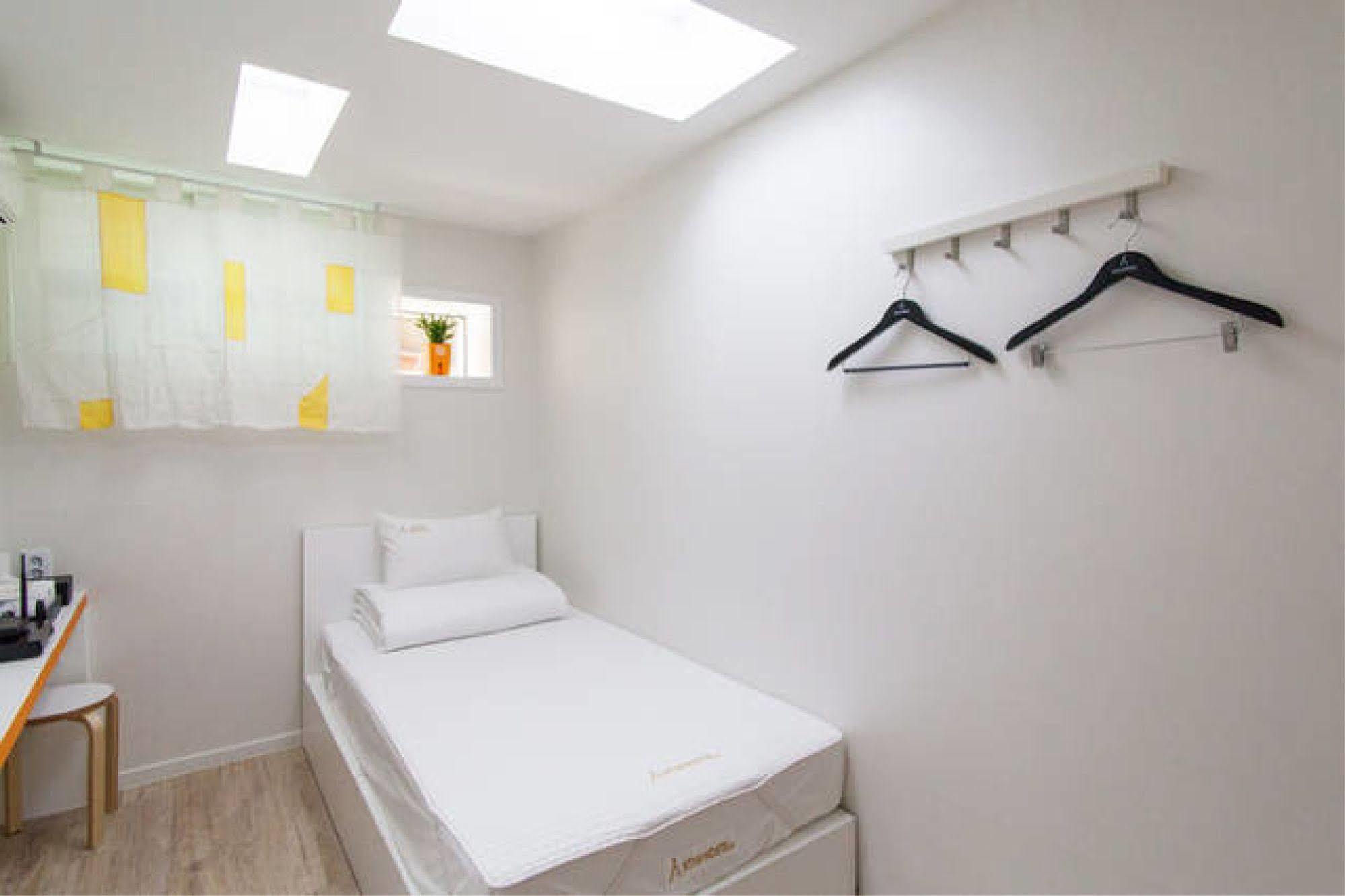 Starhostel Dongdaemun Suite Seoul Exterior foto